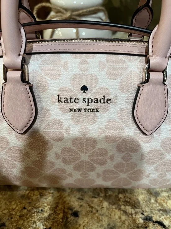 Kate Spade NWOT Spade Flower Small Dolly Duffle In Rose Smoke Multi - Picture 4 of 10